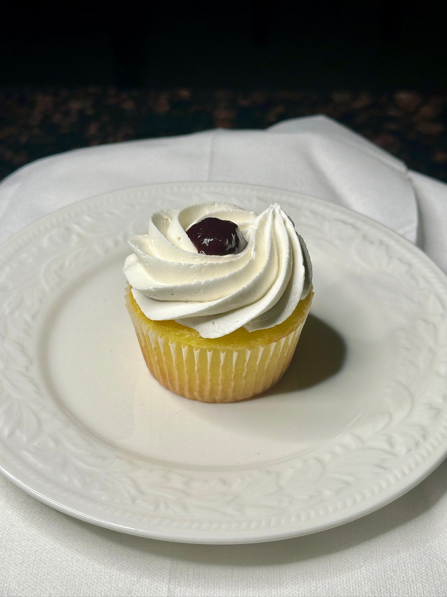 Lemon Blackberry Cupcake